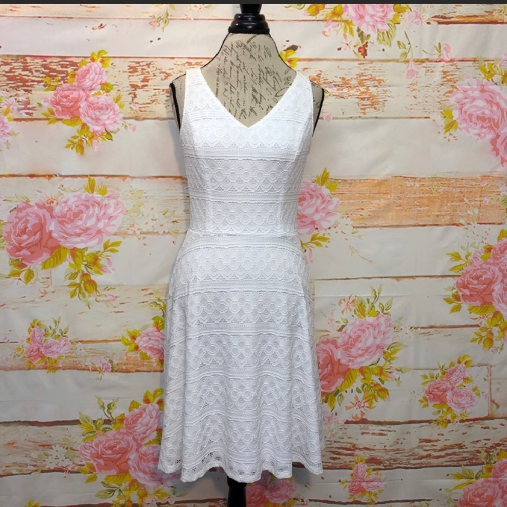 3 for $20🎉 NWT Fit and Flare White Lace Dress